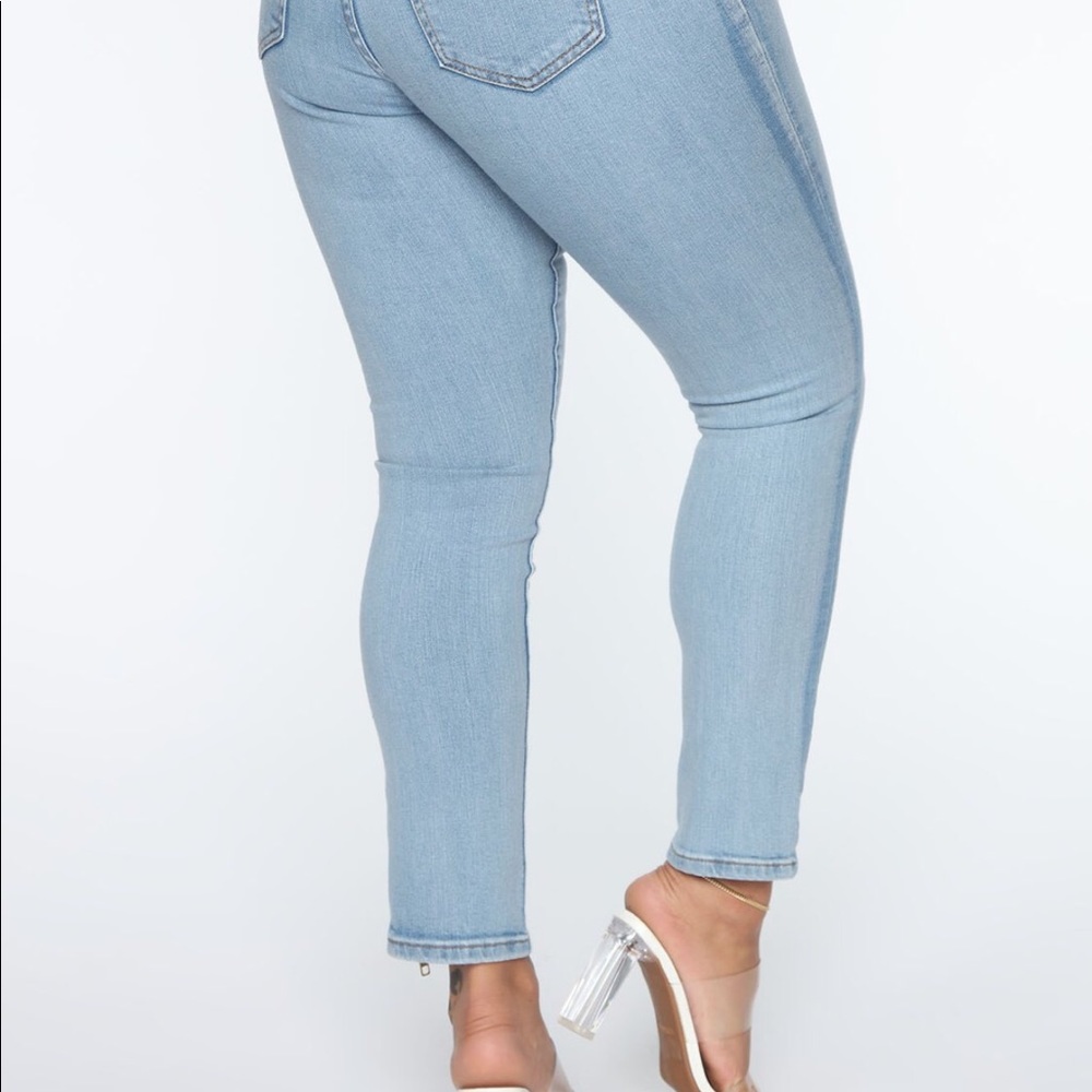 FN 👖 - Picture 5 of 5